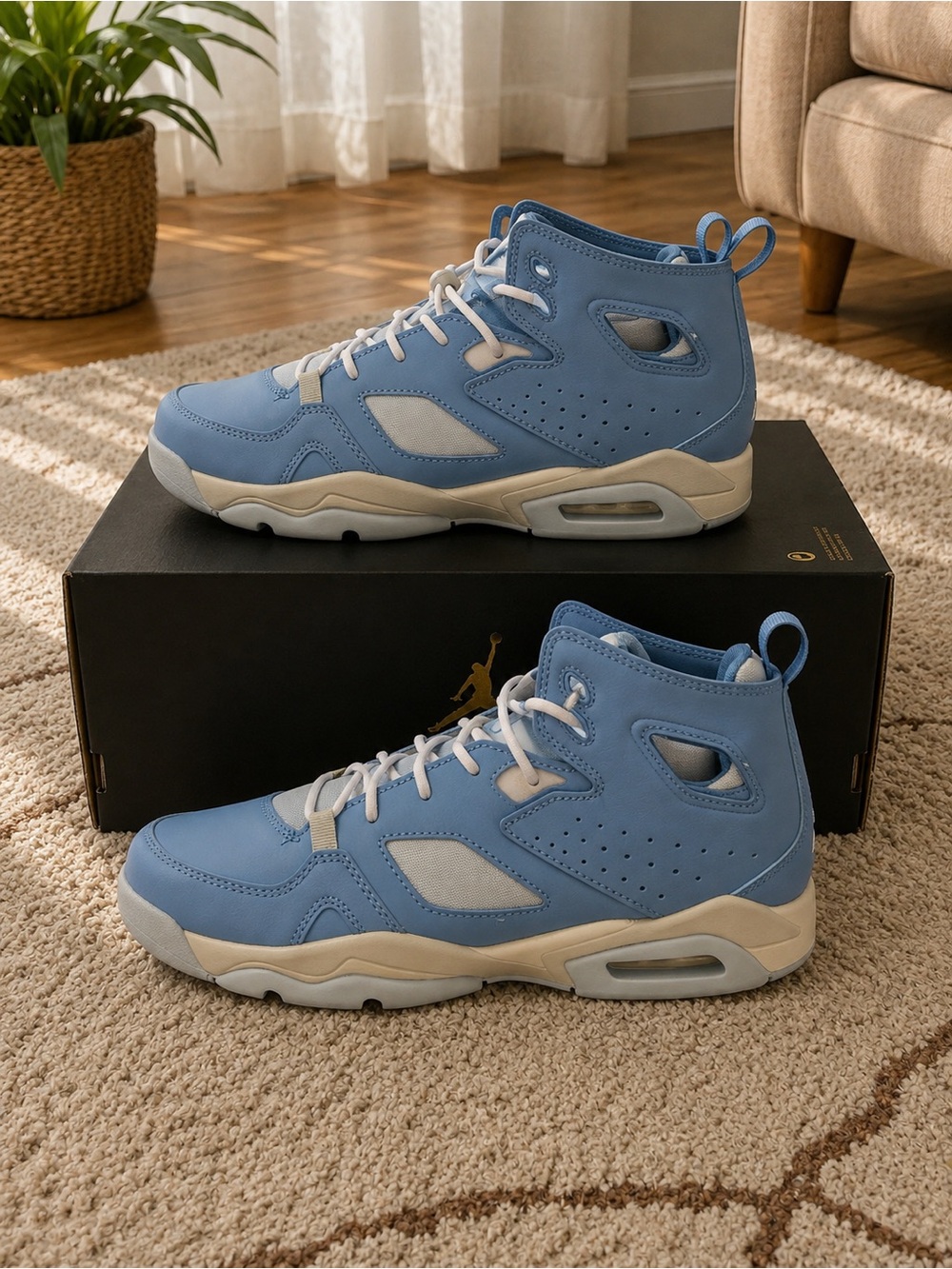 Jordan FLTCLB ‘91 (GS) Legend Blue - 5Y/6.5W - DM1685-400 - New With Box no lid